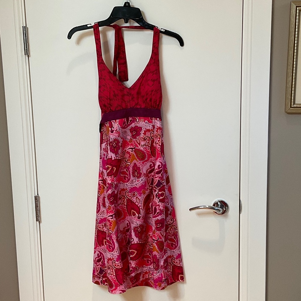 Athleta Red and Pink Paisley halter quick dry Sz S